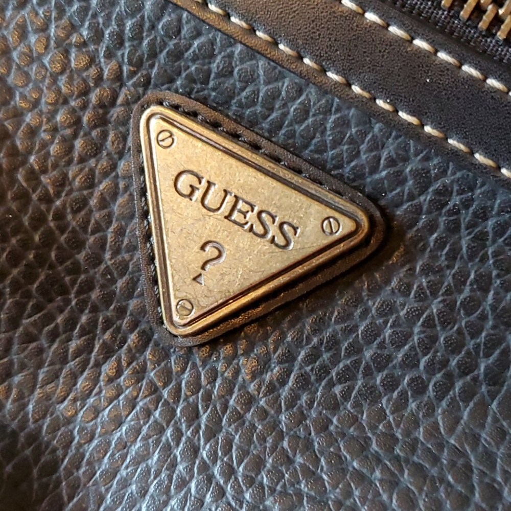Guess Purse - Picture 3 of 3